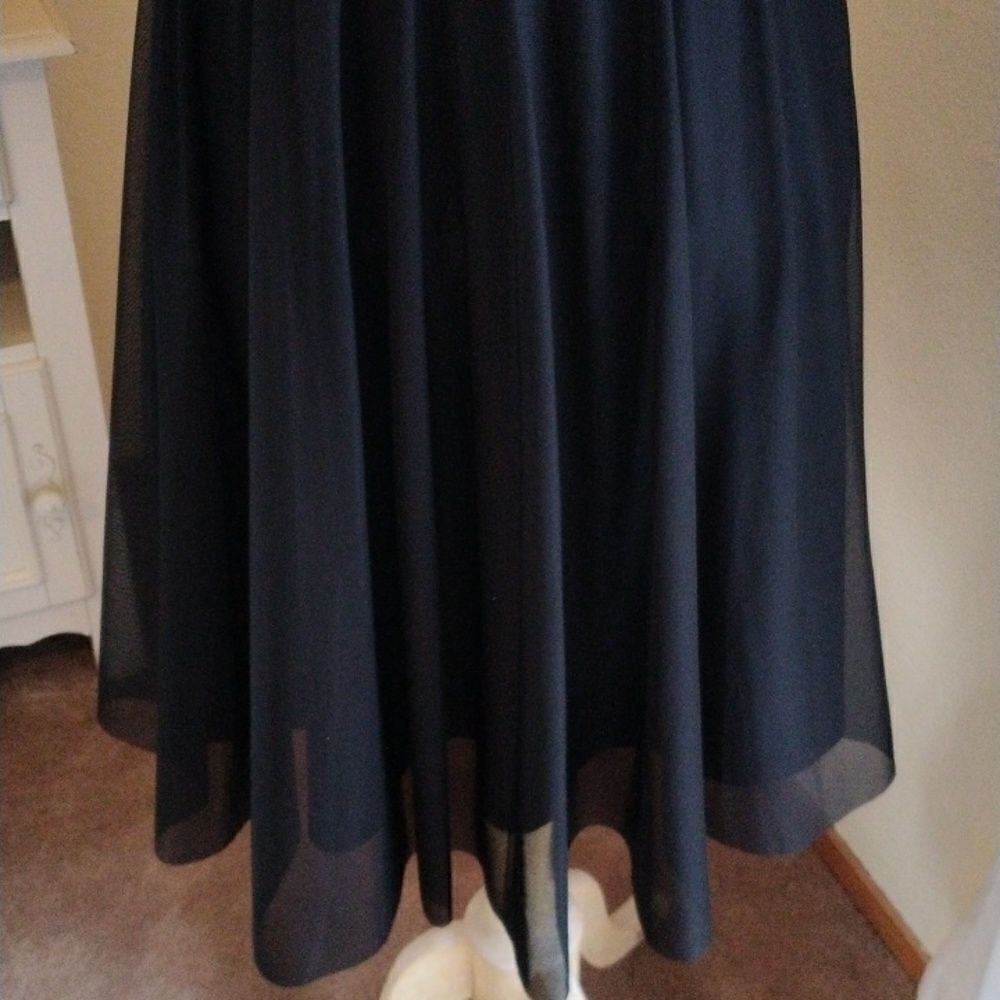 La Nouvelle Renaissance Evening Dress - Picture 3 of 11